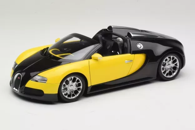 Minichamps Bugatti Eb16.4 Veyron Grand Sport 2010 1:18 100110831